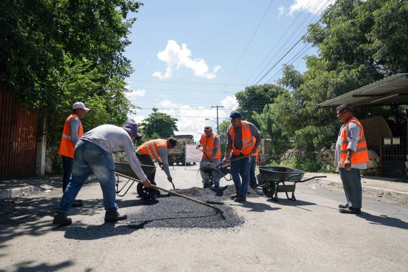 San Luis Sur Dzununcán: 18 calles reparadas y 100 metros de calle nueva en siete semanas