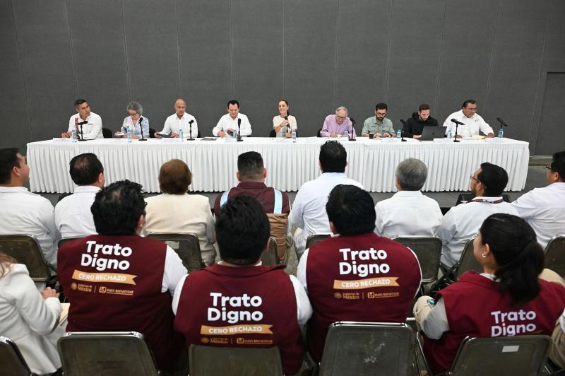 El O’Horán y dos hospitales más ya son IMSS-Bienestar; otros cinco se suman en enero: Sheinbaum y Díaz Mena revisan el avance en Yucatán