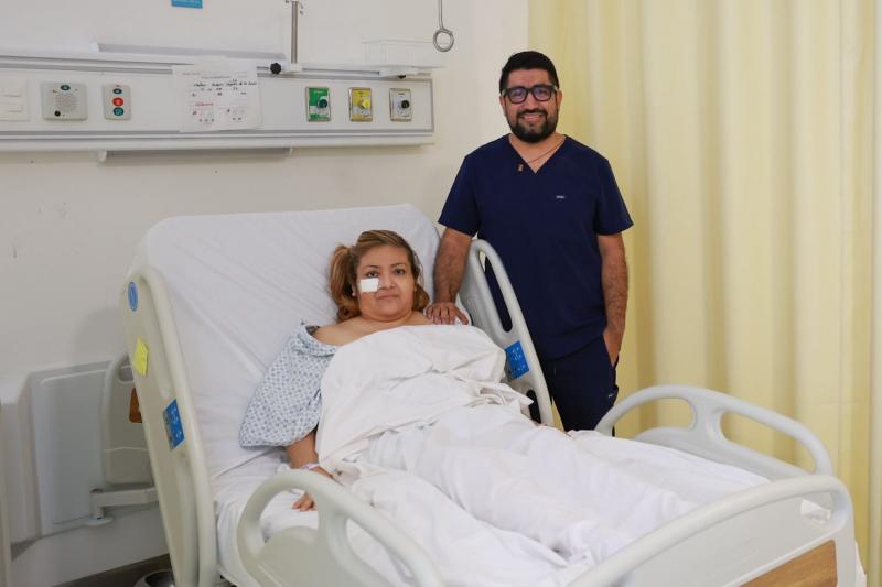 "Adiós cuchillos, venga robotito": Alejandra, la primera paciente operada del apéndice por un robot en el O’Horán, sin pagar un peso