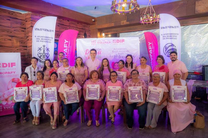 Agenda Rosa llega a Progreso con apoyos para mujeres que enfrentaron el cáncer de mama