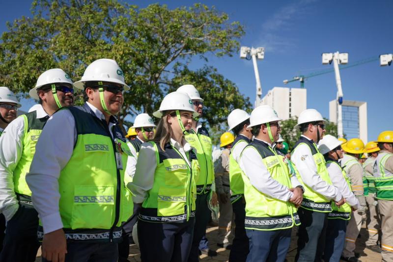 El Gobernador lo pidió a la Presidenta y llegaron: 250 especialistas de la CFE trabajarán un mes en la red eléctrica de Mérida, Progreso y Umán para prevenir apagones