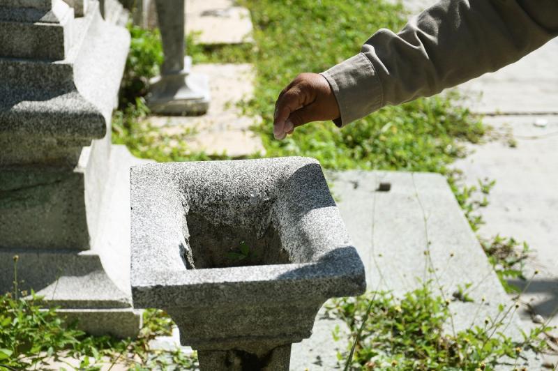 Yucatán refuerza la fumigación en panteones por Días de Fieles Difuntos