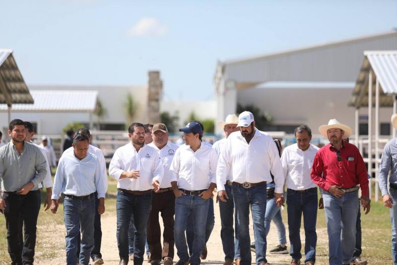 Inaugura el Gobernador Mauricio Vila Dosal el primer Centro Integral de Mejoramiento Genético del Sureste del país altamente equipado para poder exportar productos a todo el mundo
