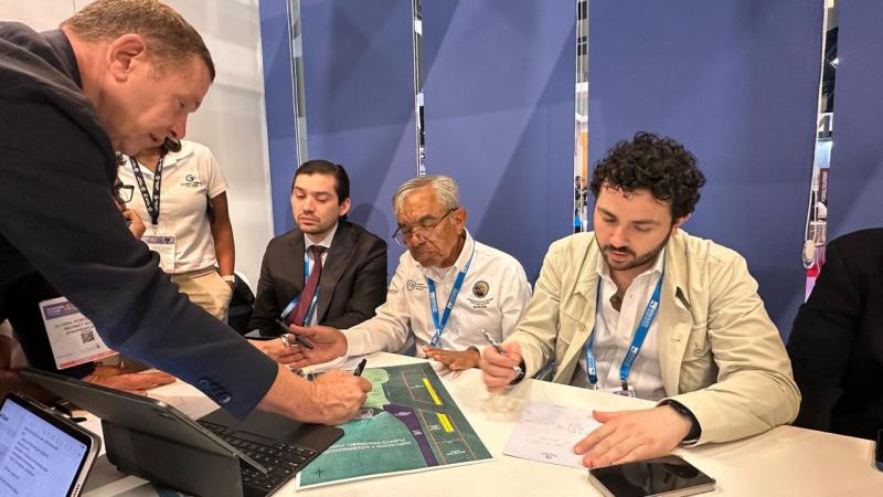 Yucatán acelera su estrategia logística y portuaria en "Seatrade Cruise Global 2025"