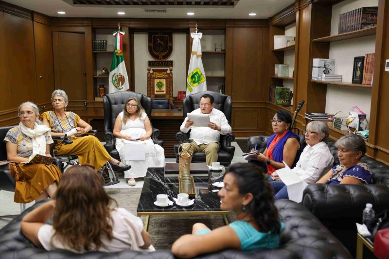 SE FORTALECE EL DIÁLOGO DEL GOBIERNO DE YUCATÁN CON LAS MUJERES