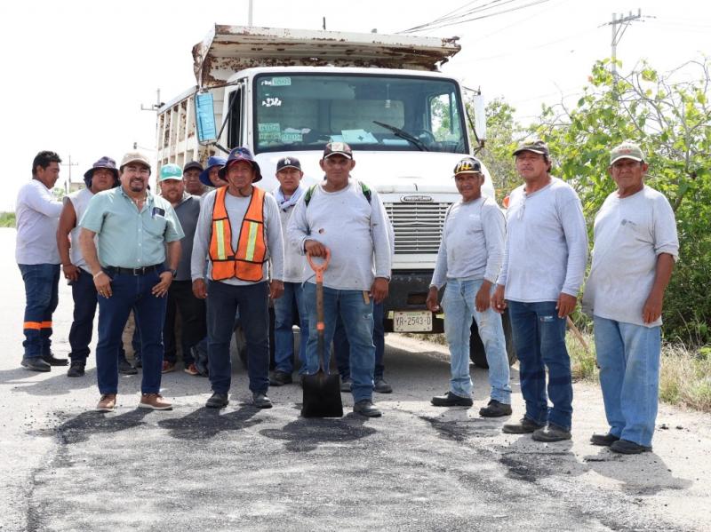 Refuerzan mantenimiento en la carretera Progreso-Uaymitún por temporada vacacional